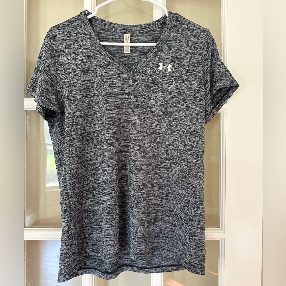 Under Armour tee
